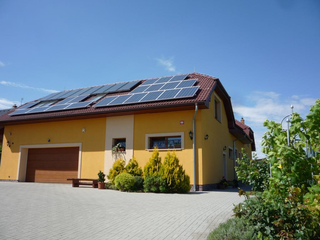 Apartmany Graf Chýně Exteriör bild