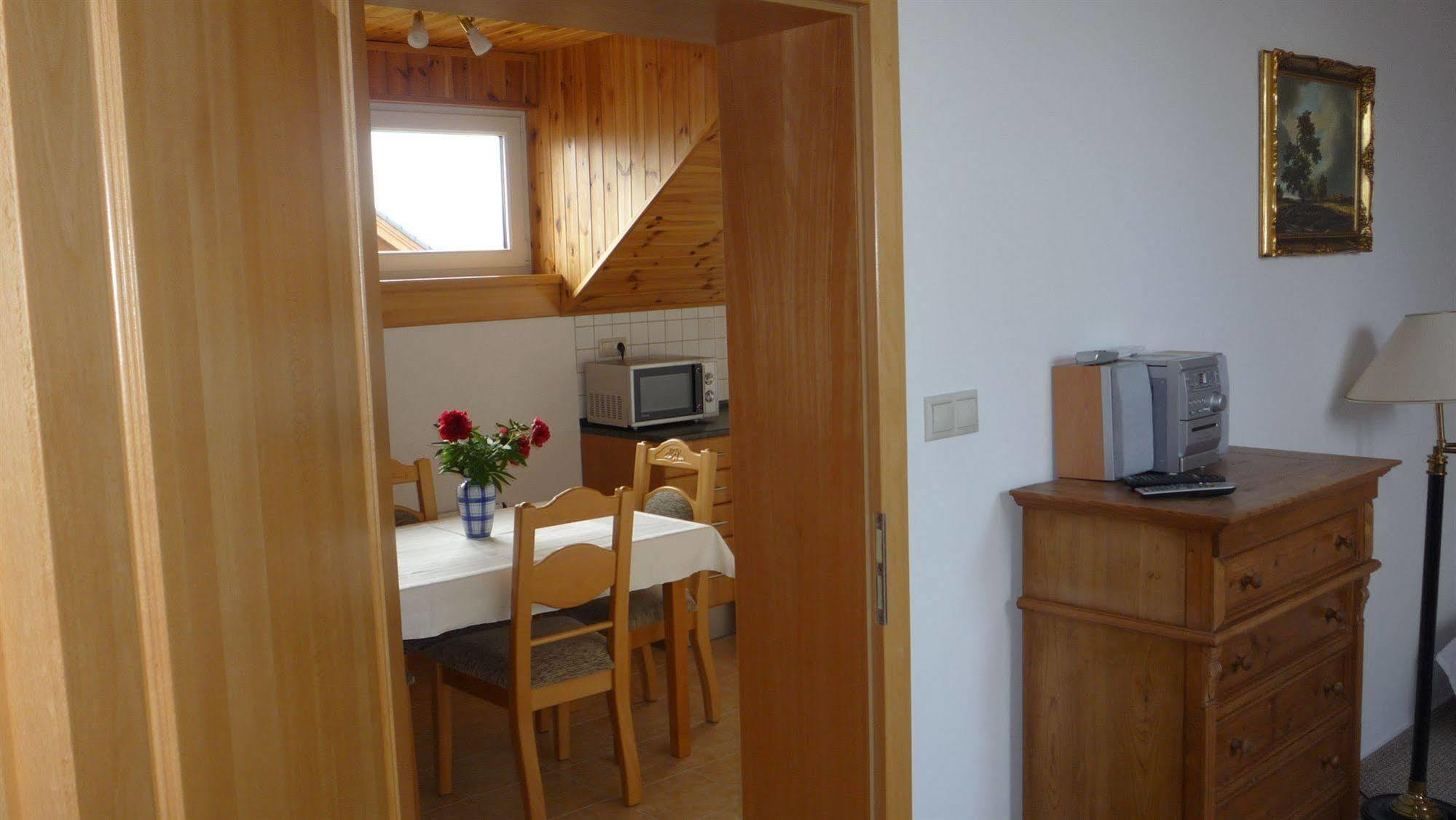 Apartmany Graf Chýně Exteriör bild