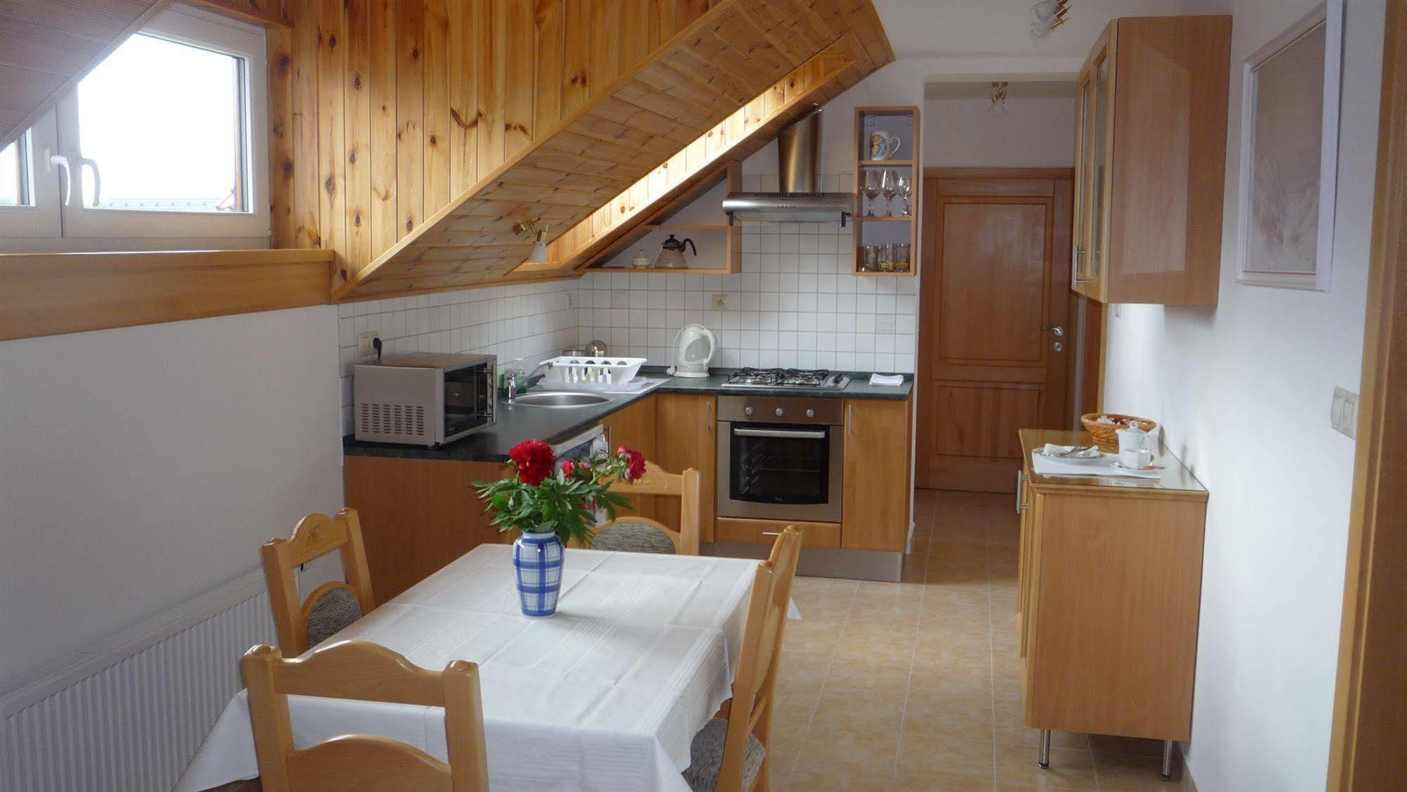 Apartmany Graf Chýně Exteriör bild