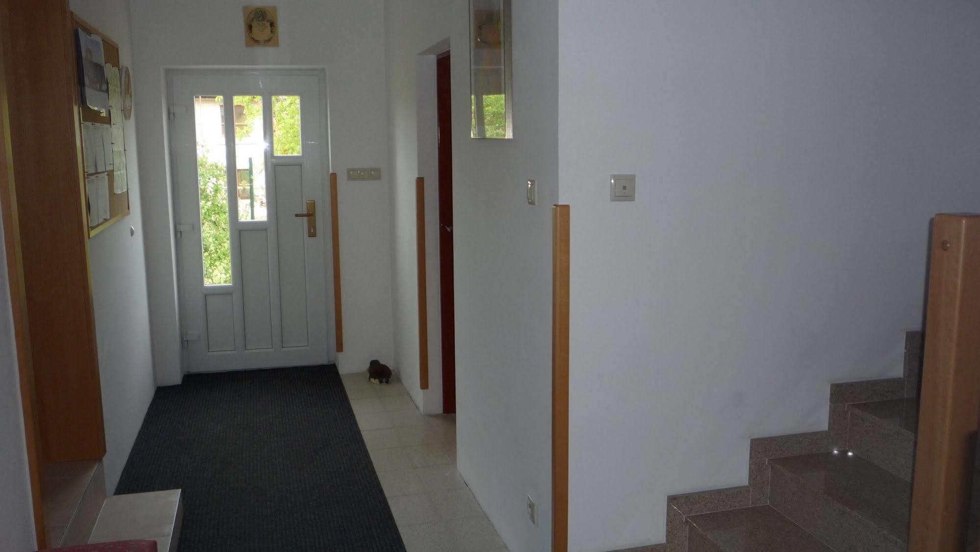 Apartmany Graf Chýně Exteriör bild