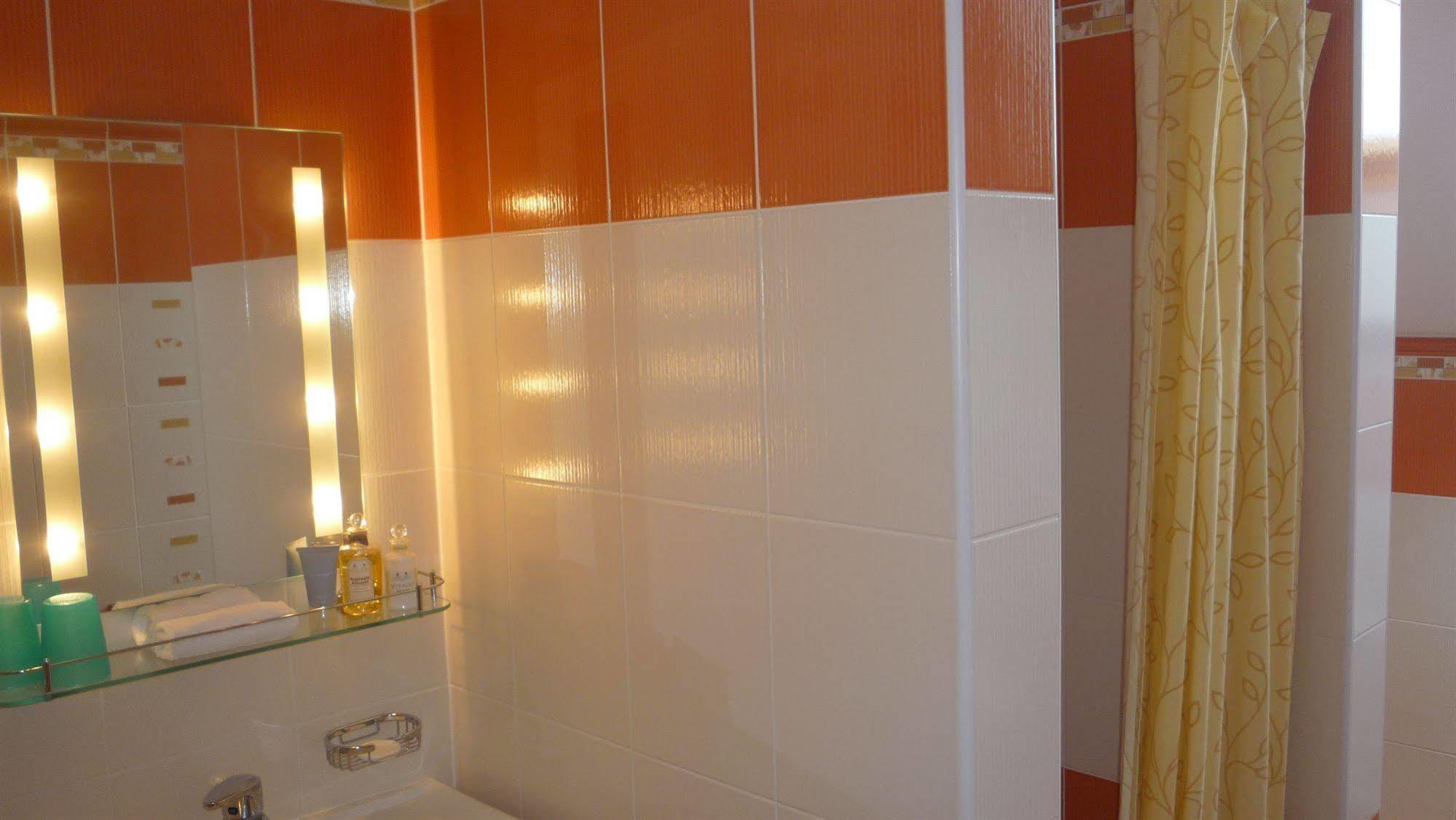 Apartmany Graf Chýně Exteriör bild